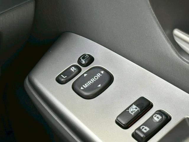 プリウスアルファ S TRDエアロ ALPINE9インチナビゲーション フルセグ CD・DVD再生 ETC スマートキー フォグライト ステリモ 純正16インチアルミホイール 電動格納ミラー EV/ECO/POWERモード(69枚目)