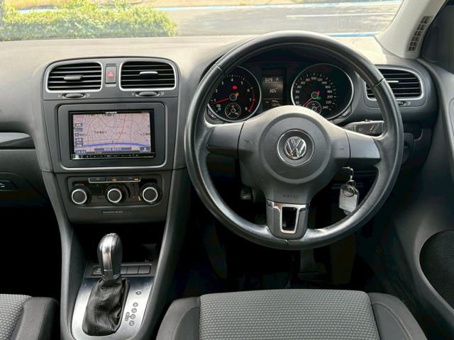 ゴルフ ＴＳＩトレンドライン　バックカメラ　フルセグ　ＥＴＣ　カロッチェリア７インチナビ　ＣＤ・ＤＶＤ再生　ドライブレコーダー　純正１５インチアルミホイール　パワーステアリング　パワーウィンドウ　フォグライト（47枚目）