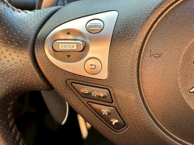 フェアレディＺ バージョンＴ　全塗装ブラック　部分ゴールド塗装　本革ブラウンシート　シートヒーター　ＢＯＳＥサウンド　電動シート　ＣＤ・ＤＶＤ再生　スマートキー　純正１８インチアルミホイール　パドルシフト　ＥＴＣ　３連メーター（65枚目）