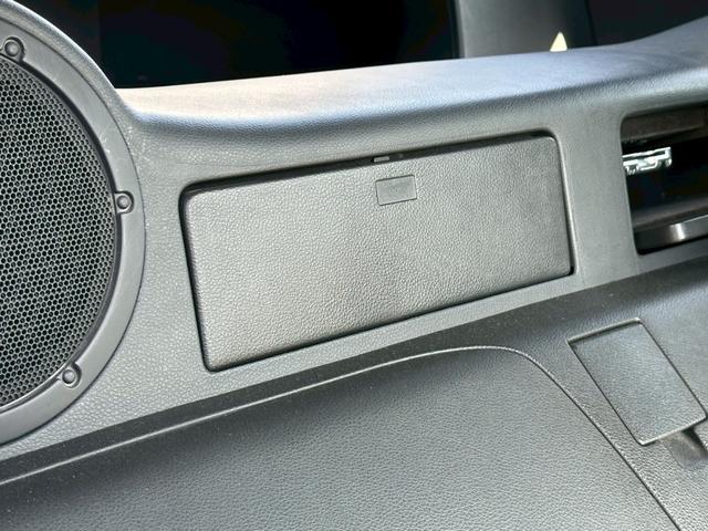 フェアレディZ バージョンS プロドライブGC-05F18インチアルミ 車高調 社外マフラー 6速MT車両 リアウィング カロッチェリア7インチナビ フルセグ CD・DVD再生 Bluetoothオーディオ 3連メーター ETC(67枚目)