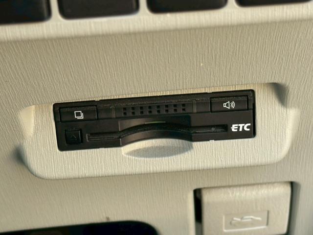 プリウスアルファ G クルーズコントロール バックカメラ BBSアルミホイール 純正SDナビゲーション CD・DVD再生 フルセグ視聴 スマートキー ビルドインETC ステアリングリモコン フォグライト Bluetooth(8枚目)