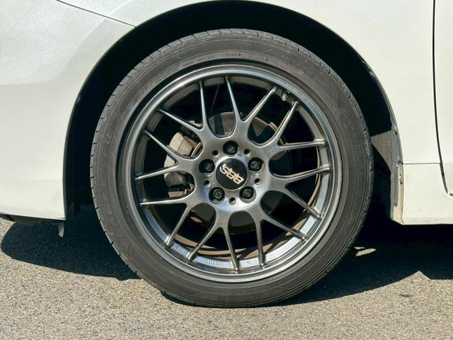 プリウスアルファ G クルーズコントロール バックカメラ BBSアルミホイール 純正SDナビゲーション CD・DVD再生 フルセグ視聴 スマートキー ビルドインETC ステアリングリモコン フォグライト Bluetooth(26枚目)