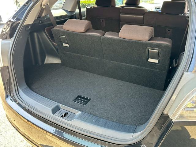 マークXジオ 240G ブラックパールリミテッド バックカメラ 純正SDナビゲーション フルセグ CD・DVD再生 スマートキー 電動シート ステアリングリモコン 純正18インチアルミホイール フォグライト 3列シート 電動格納ミラー助手席エアバック(15枚目)