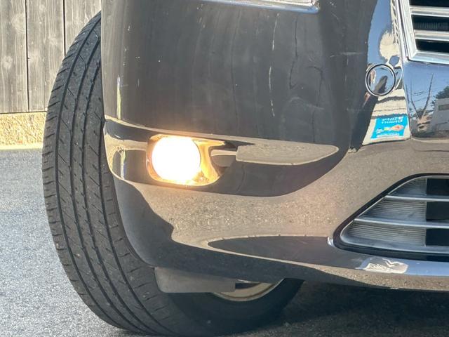 マークXジオ 240G ブラックパールリミテッド バックカメラ 純正SDナビゲーション フルセグ CD・DVD再生 スマートキー 電動シート ステアリングリモコン 純正18インチアルミホイール フォグライト 3列シート 電動格納ミラー助手席エアバック(32枚目)