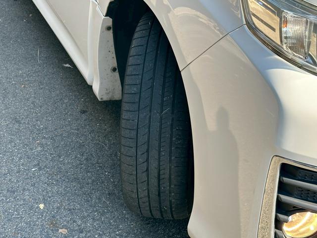 ヴォクシー ＺＳ　煌　両側電動スライドドア　純正９インチナビゲーション　フルセグ　純正フリップダウンモニター　バックカメラ　スマートキー　ＣＤ・ＤＶＤ再生　ＥＴＣ　純正アルミホイール　フォグライト　オートライト（31枚目）