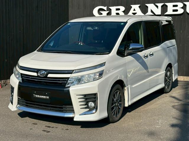 ヴォクシー ＺＳ　煌　両側電動スライドドア　純正９インチナビゲーション　フルセグ　純正フリップダウンモニター　バックカメラ　スマートキー　ＣＤ・ＤＶＤ再生　ＥＴＣ　純正アルミホイール　フォグライト　オートライト（38枚目）