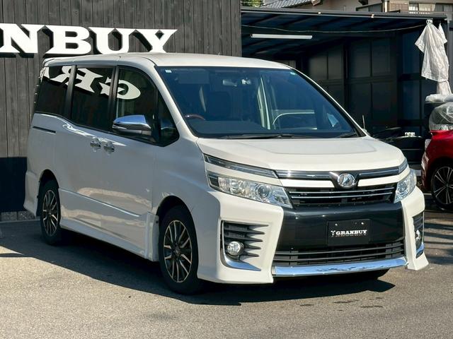 ヴォクシー ＺＳ　煌　両側電動スライドドア　純正９インチナビゲーション　フルセグ　純正フリップダウンモニター　バックカメラ　スマートキー　ＣＤ・ＤＶＤ再生　ＥＴＣ　純正アルミホイール　フォグライト　オートライト（39枚目）