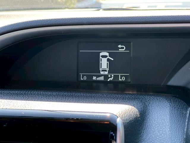 ヴォクシー ＺＳ　煌　両側電動スライドドア　純正９インチナビゲーション　フルセグ　純正フリップダウンモニター　バックカメラ　スマートキー　ＣＤ・ＤＶＤ再生　ＥＴＣ　純正アルミホイール　フォグライト　オートライト（49枚目）