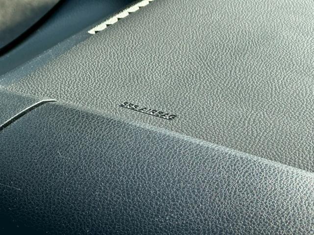 ヴォクシー ＺＳ　煌　両側電動スライドドア　純正９インチナビゲーション　フルセグ　純正フリップダウンモニター　バックカメラ　スマートキー　ＣＤ・ＤＶＤ再生　ＥＴＣ　純正アルミホイール　フォグライト　オートライト（69枚目）