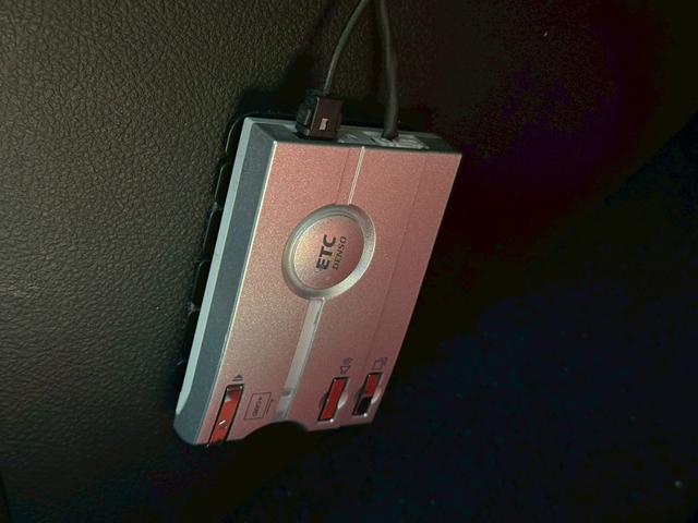 マークＸジオ ２４０Ｇ　ＡＬＰＩＮＥ７インチＨＤＤナビゲーション　ＣＤ・ＤＶＤ再生　ＥＴＣ　スマートキー　電動シート　Ｂｌｕｅｔｏｏｔｈ接続　助手席エアバック　純正アルミホイール　オートライト　フォグライト　スペアキー（2枚目）