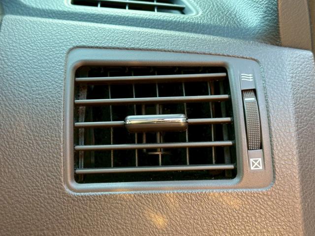 マークＸジオ ２４０Ｇ　ＡＬＰＩＮＥ７インチＨＤＤナビゲーション　ＣＤ・ＤＶＤ再生　ＥＴＣ　スマートキー　電動シート　Ｂｌｕｅｔｏｏｔｈ接続　助手席エアバック　純正アルミホイール　オートライト　フォグライト　スペアキー（65枚目）