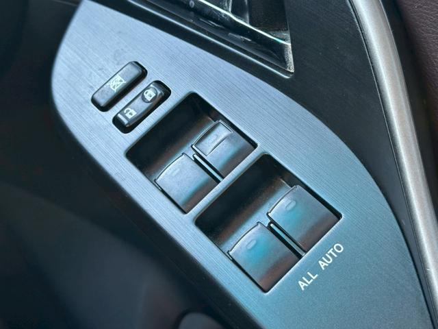 マークＸジオ ２４０Ｇ　ＡＬＰＩＮＥ７インチＨＤＤナビゲーション　ＣＤ・ＤＶＤ再生　ＥＴＣ　スマートキー　電動シート　Ｂｌｕｅｔｏｏｔｈ接続　助手席エアバック　純正アルミホイール　オートライト　フォグライト　スペアキー（66枚目）