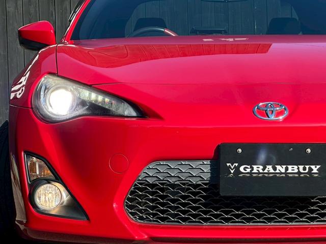 ８６ ＧＴリミテッド　ワンオーナー　７インチナビゲーション　フルセグ　ＣＤ・ＤＶＤ再生　Ｂｌｕｅｔｏｏｔｈオーディオ　ＥＴＣ　パドルシフト　オートライト　シートヒーター　スマートキー　純正１７インチアルミホイール（34枚目）