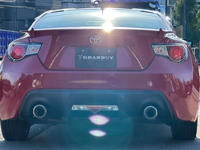 ８６ ＧＴリミテッド　ワンオーナー　７インチナビゲーション　フルセグ　ＣＤ・ＤＶＤ再生　Ｂｌｕｅｔｏｏｔｈオーディオ　ＥＴＣ　パドルシフト　オートライト　シートヒーター　スマートキー　純正１７インチアルミホイール（41枚目）