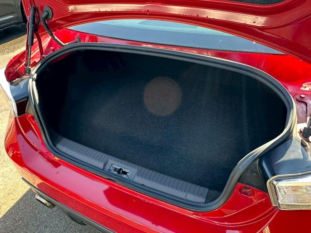 ８６ ＧＴリミテッド　ワンオーナー　７インチナビゲーション　フルセグ　ＣＤ・ＤＶＤ再生　Ｂｌｕｅｔｏｏｔｈオーディオ　ＥＴＣ　パドルシフト　オートライト　シートヒーター　スマートキー　純正１７インチアルミホイール（46枚目）