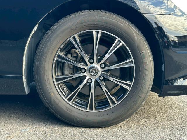 マークＸ プレミアム　シートヒーター　クルーズコントロール　フルセグ　ＣＤ・ＤＶＤ再生　ＲＩＺＬＥＹ１６インチアルミ　純正７インチナビ　ＥＴＣ　ハーフレザーシート　オートライト　バックカメラ　電動シート　スマートキー（30枚目）