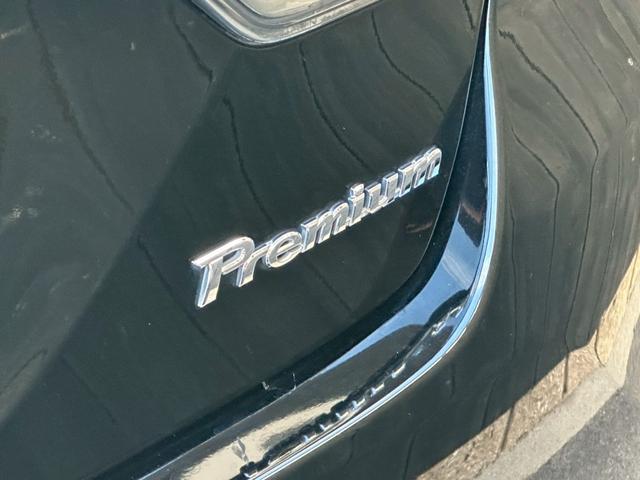 マークＸ プレミアム　シートヒーター　クルーズコントロール　フルセグ　ＣＤ・ＤＶＤ再生　ＲＩＺＬＥＹ１６インチアルミ　純正７インチナビ　ＥＴＣ　ハーフレザーシート　オートライト　バックカメラ　電動シート　スマートキー（49枚目）