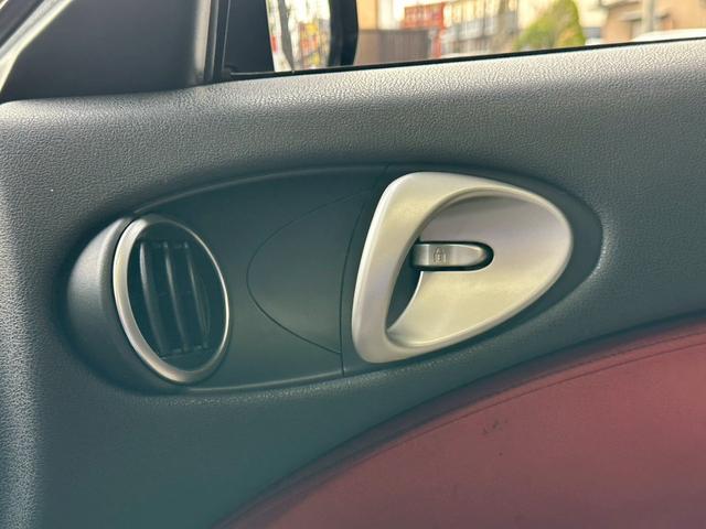 フェアレディZ 40thアニバーサリー NISMOマフラー BOSEサウンド 純正HDDナビ NISMOヘッドライト ETC 純正19インチアルミホイール 電動シート シートヒーター スマートキー パドルシフト ハーフレザーシート ワンセグ(70枚目)