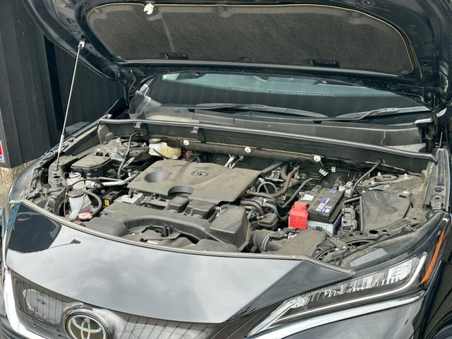 ハリアー Ｓ　純正ディスプレイオーディオ　バックカメラ　レーダークルーズコントロール　ＥＴＣ　オートハイビーム　クリアランスソナー　スマートキー　Ｂｌｕｅｔｏｏｔｈオーディオ　衝突軽減ブレーキ　ＬＥＤヘッド（41枚目）