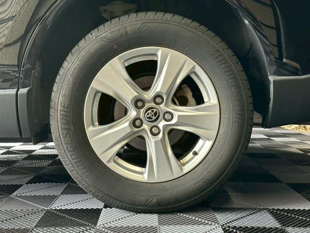 ハリアー Ｓ　純正ディスプレイオーディオ　バックカメラ　レーダークルーズコントロール　ＥＴＣ　オートハイビーム　クリアランスソナー　スマートキー　Ｂｌｕｅｔｏｏｔｈオーディオ　衝突軽減ブレーキ　ＬＥＤヘッド（52枚目）