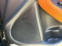 フェアレディＺ バージョンＴ　全塗装ブラック　部分ゴールド塗装　本革ブラウンシート　シートヒーター　ＢＯＳＥサウンド　電動シート　ＣＤ・ＤＶＤ再生　スマートキー　純正１８インチアルミホイール　パドルシフト　ＥＴＣ　３連メーター（7枚目）