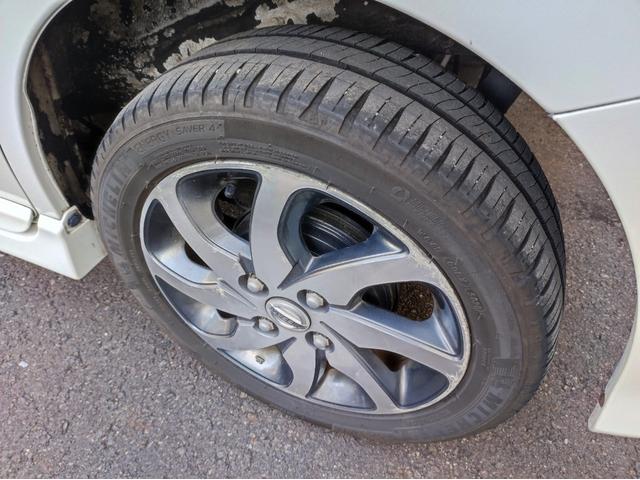 ルークス ハイウェイスター　社外ナビ　ワンセグＴＶ　ベンチシート　片側電動スライドドア　電動格納ミラー　純正アルミホイール　スマートキー　シートカバー（19枚目）