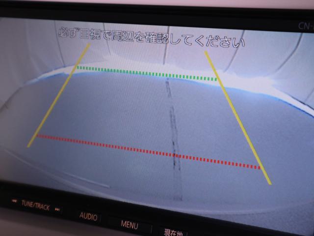 アルトラパンショコラ ショコラ　Ｘ　４型　車検整備渡し　ナビ・バックカメラ・ＥＴＣ　純正ナビ（ＡＭ／ＦＭラジオ・ワンセグＴＶチューナー・ＣＤ・ＳＤ・ＵＳＢ）　バックカメラ　ＥＴＣ　フロアマット　ＨＩＤオートライト　アイドリングストップ　プッシュスタート　フルフラット　スズキ認定中古車（11枚目）