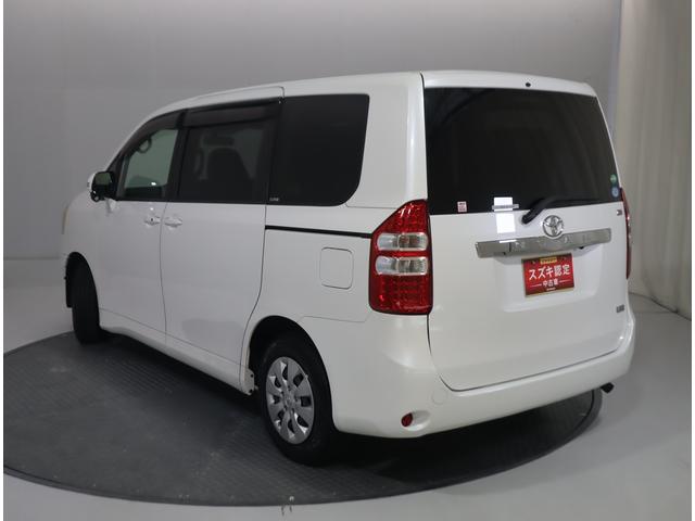 ノア Ｘ　スペシャルエディション　目玉車　車検整備渡し　ＢＴナビ　７インチワイドナビ（ラジオ・ＴＶ・ＣＤ・ＤＶＤ・Ｂｌｕｅｔｏｏｔｈ・ＭＳＶ・ＳＤ）　ＥＴＣ　バックカメラ　ＨＩＤオートヘッドライト　後席両側電動スライドドア　フロアマット　ドアバイザー　認定中古車（8枚目）