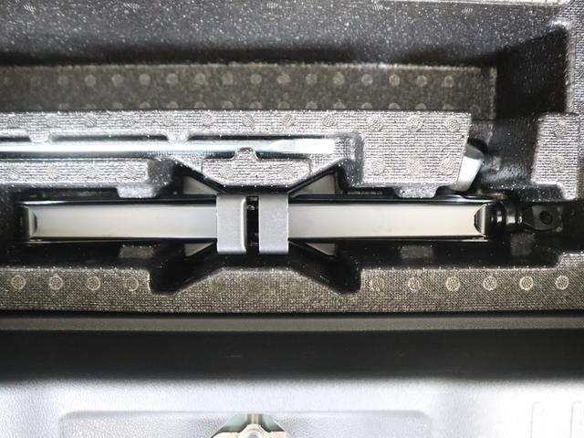 パッソ モーダ　Ｇパッケージ　車検整備渡し　ナビ・ＥＴＣ・バックＣ　７インチワイドナビ（ラジオ・ＴＶ・ＣＤ・ＤＶＤ・Ｂｌｕｅｔｏｏｔｈ・ＭＳＶ・ＳＤ）　ＥＴＣ　バックカメラ　衝突被害軽減ブレーキ　ＬＥＤオートヘッドライト　フロアマット　ドアバイザー　認定中古車（41枚目）