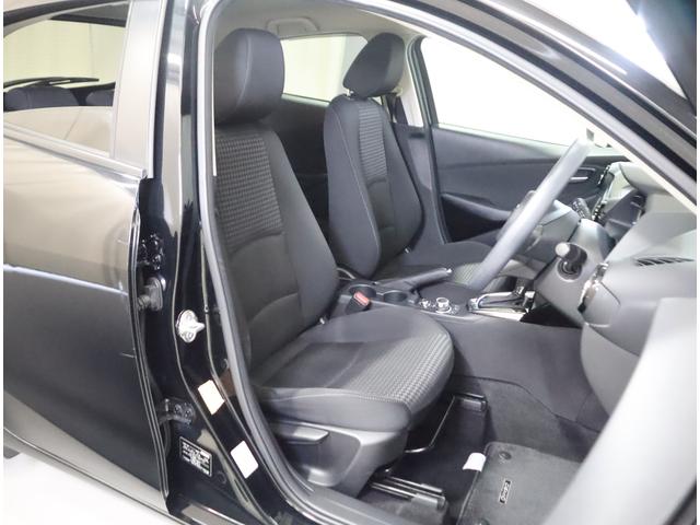 デミオ 13S 純正OPナビ・ETC・全方位カメラ・フロアマット 純正OPナビ(ラジオ・TV・CD・DVD・Bluetooth・USB・AUX) ETC 全方位カメラ 前後ブレーキサポート ハイビームアシスト付LEDオートヘッドライト フロアマット ドアバイザー(16枚目)