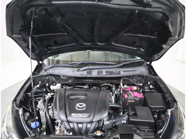 デミオ 13S 純正OPナビ・ETC・全方位カメラ・フロアマット 純正OPナビ(ラジオ・TV・CD・DVD・Bluetooth・USB・AUX) ETC 全方位カメラ 前後ブレーキサポート ハイビームアシスト付LEDオートヘッドライト フロアマット ドアバイザー(20枚目)