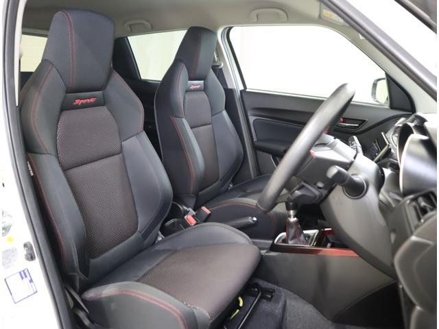 スイフトスポーツ スポーツ ナビ・ETC・バックカメラ・前方ドラレコ・マット 7インチワイドナビ(ラジオ・TV・CD・DVD・Bluetooth・MSV・SD・USB) ETC バックカメラ 前方ドラレコ 衝突被害軽減ブレーキ 追従機能付クルーズコントロール フロアマット(16枚目)
