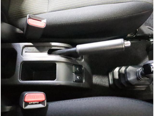 ジムニー ＸＣ　３型　車検整備渡し　ナビ・ＥＴＣ・バックＣ・ドラレコ　７インチワイドナビ（ラジオ・ＴＶ・ＣＤ・ＤＶＤ・Ｂｌｕｅｔｏｏｔｈ・ＭＳＶ・ＳＤ・ＵＳＢ）　ＥＴＣ　バックカメラ　前後ドラレコ　ダウンヒルアシストコントロール　パートタイム４ＷＤ用トランスファーレバー（67枚目）