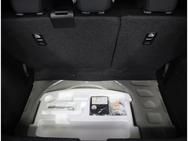 スイフト XG ディスプレイオーディオ・前後ブレーキサポート・マット 純正ディスプレイオーディオ(ラジオ・Bluetooth・USB) 前後ブレーキサポート 追従機能付クルーズコントロール 車線逸脱抑制機能 ハイビームアシスト付LEDオートヘッドライト フロアマット(18枚目)