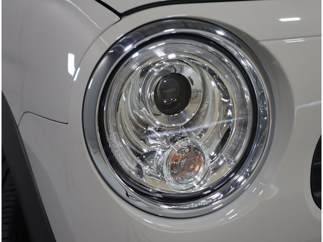 アルトラパンLC LC X 5型 前後ブレーキサポート・ハイビームアシスト 全方位カメラ 前後ブレーキサポート 前後踏み間違い防止装置 ハイビームアシスト付LEDオートヘッドライト 車線逸脱警報機能 先行車発進通知機能 キーレスプッシュスタート アイドリングストップ マット(8枚目)