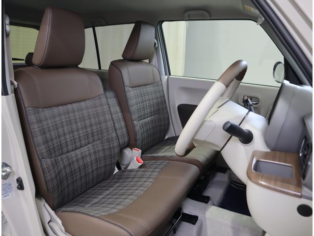 アルトラパンLC LC X 5型 前後ブレーキサポート・ハイビームアシスト 全方位カメラ 前後ブレーキサポート 前後踏み間違い防止装置 ハイビームアシスト付LEDオートヘッドライト 車線逸脱警報機能 先行車発進通知機能 キーレスプッシュスタート アイドリングストップ マット(15枚目)