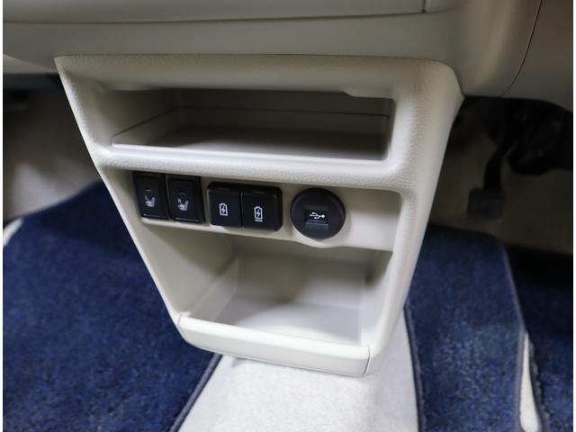 アルトラパンLC LC X 5型 前後ブレーキサポート・ハイビームアシスト 全方位カメラ 前後ブレーキサポート 前後踏み間違い防止装置 ハイビームアシスト付LEDオートヘッドライト 車線逸脱警報機能 先行車発進通知機能 キーレスプッシュスタート アイドリングストップ マット(66枚目)