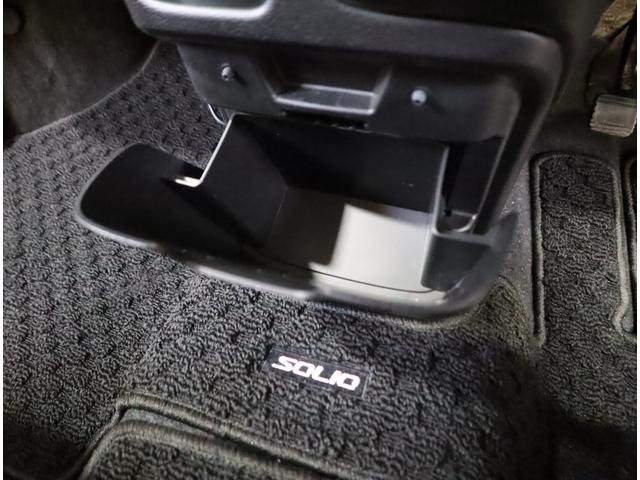 ソリオバンディット バンディット　ＨＹＢＲＩＤ　ＭＶ　車検整備渡し　ナビ・ＥＴＣ　純正オプションメモリーナビ（ラジオ・ＴＶ・ＣＤ・ＤＶＤ・Ｂｌｕｅｔｏｏｔｈ・ＵＳＢ）　ＥＴＣ　全方位カメラ　前後ブレーキサポート　追従式クルーズコントロール　後席片側電動スライドドア　フロアマット（69枚目）