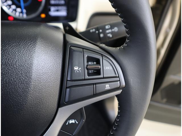 追従機能付きクルーズコントロールシステムで、設定した速度を自動的に維持できます。高速走行時などに便利です♪