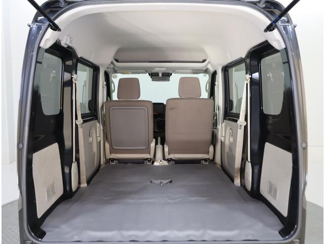 エブリイ ＰＣ　６型　前後ブレーキサポート・ＬＥＤヘッドライト・マット　前後ブレーキサポート　前後踏み間違い防止装置　車線逸脱警報機能　ハイビームアシスト付ＬＥＤオートヘッドライト　先行車発進お知らせ機能　ラバーフロアマット　後席両側スライドドア　運転席シートヒーター（17枚目）