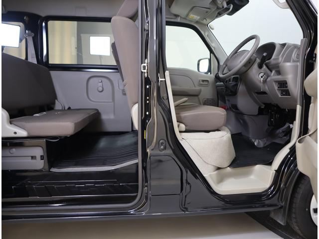 エブリイ ＰＣ　６型　前後ブレーキサポート・ＬＥＤヘッドライト・マット　前後ブレーキサポート　前後踏み間違い防止装置　車線逸脱警報機能　ハイビームアシスト付ＬＥＤオートヘッドライト　先行車発進お知らせ機能　ラバーフロアマット　後席両側スライドドア　運転席シートヒーター（47枚目）