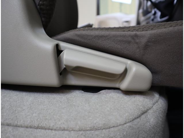 エブリイ ＰＣ　６型　前後ブレーキサポート・ＬＥＤヘッドライト・マット　前後ブレーキサポート　前後踏み間違い防止装置　車線逸脱警報機能　ハイビームアシスト付ＬＥＤオートヘッドライト　先行車発進お知らせ機能　ラバーフロアマット　後席両側スライドドア　運転席シートヒーター（50枚目）