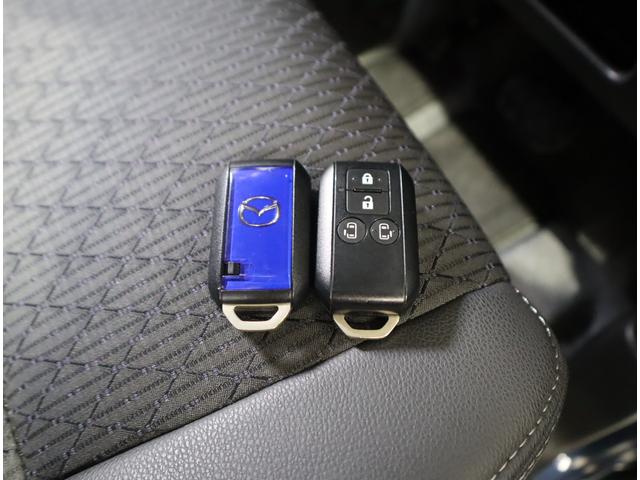 リモコンキーを取り出さなくてもエンジンのＯＮ／ＯＦＦやドアの開錠・施錠がスイッチ一つで行えるスマートキーです♪