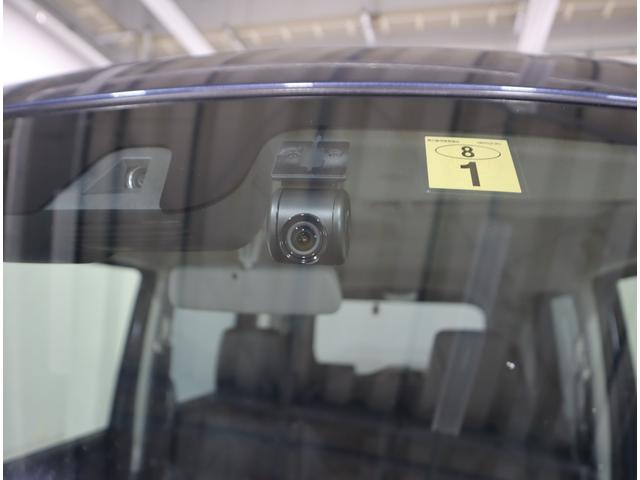 前後ドライブレコーダー搭載☆万が一のトラブルに備えてドライブレコーダーが見守っています！