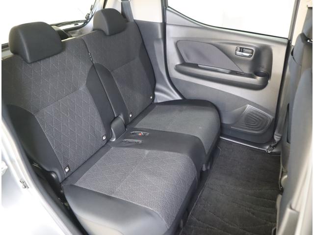 ｅＫクロス Ｇ　ナビ・バックカメラ・前後ブレーキサポート・フロアマット　９インチナビ（ラジオ・ＴＶ・Ｂｌｕｅｔｏｏｔｈ・ＳＤ）　バックカメラ　前後ブレーキサポート　前後踏み間違い防止装置　ハイビームアシスト付ＬＥＤオートヘッドライト　フロアマット　シートヒーター　キーレス（17枚目）