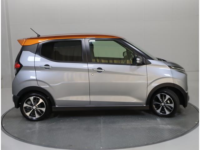 ｅＫクロス Ｇ　ナビ・バックカメラ・前後ブレーキサポート・フロアマット　９インチナビ（ラジオ・ＴＶ・Ｂｌｕｅｔｏｏｔｈ・ＳＤ）　バックカメラ　前後ブレーキサポート　前後踏み間違い防止装置　ハイビームアシスト付ＬＥＤオートヘッドライト　フロアマット　シートヒーター　キーレス（27枚目）