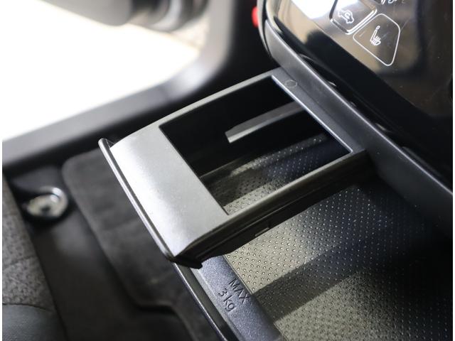 ｅＫクロス Ｇ　ナビ・バックカメラ・前後ブレーキサポート・フロアマット　９インチナビ（ラジオ・ＴＶ・Ｂｌｕｅｔｏｏｔｈ・ＳＤ）　バックカメラ　前後ブレーキサポート　前後踏み間違い防止装置　ハイビームアシスト付ＬＥＤオートヘッドライト　フロアマット　シートヒーター　キーレス（63枚目）