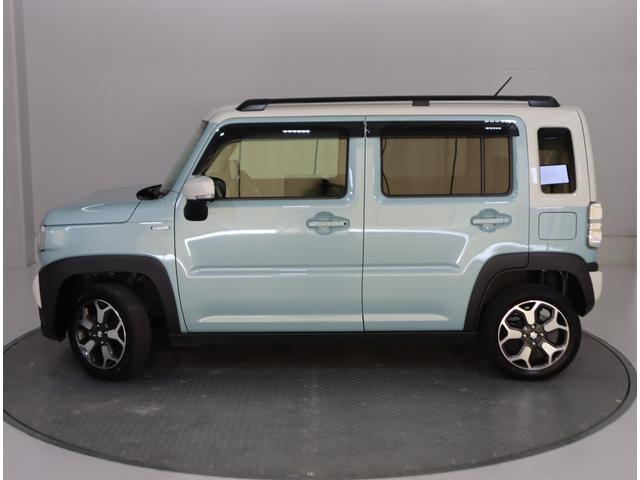 軽ワゴンとＳＵＶを融合したデザイン。街乗りでもアウトドアでもなんでもござれなお車です☆