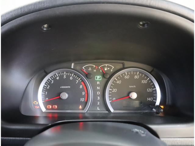 ジムニー ワイルドウインド６型　目玉車　ＣＤプレーヤー・ＥＴＣ・マット　２ＤＩＮ　ＣＤプレーヤー（ラジオ・ＭＤ）　ＥＴＣ　トレータイプフロアマット　ドアバイザー　シートヒーター　キーレスエントリー　フロントフォグランプ　ルーフレール　スペアタイヤカバー　パートタイム４ＷＤ（10枚目）