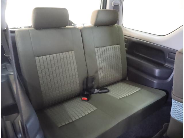 ジムニー ワイルドウインド６型　目玉車　ＣＤプレーヤー・ＥＴＣ・マット　２ＤＩＮ　ＣＤプレーヤー（ラジオ・ＭＤ）　ＥＴＣ　トレータイプフロアマット　ドアバイザー　シートヒーター　キーレスエントリー　フロントフォグランプ　ルーフレール　スペアタイヤカバー　パートタイム４ＷＤ（17枚目）